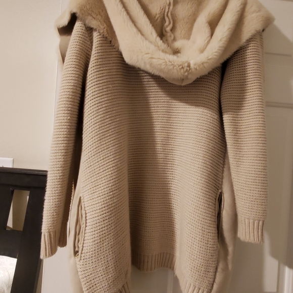 Sweater jacket - Picture 2 of 7